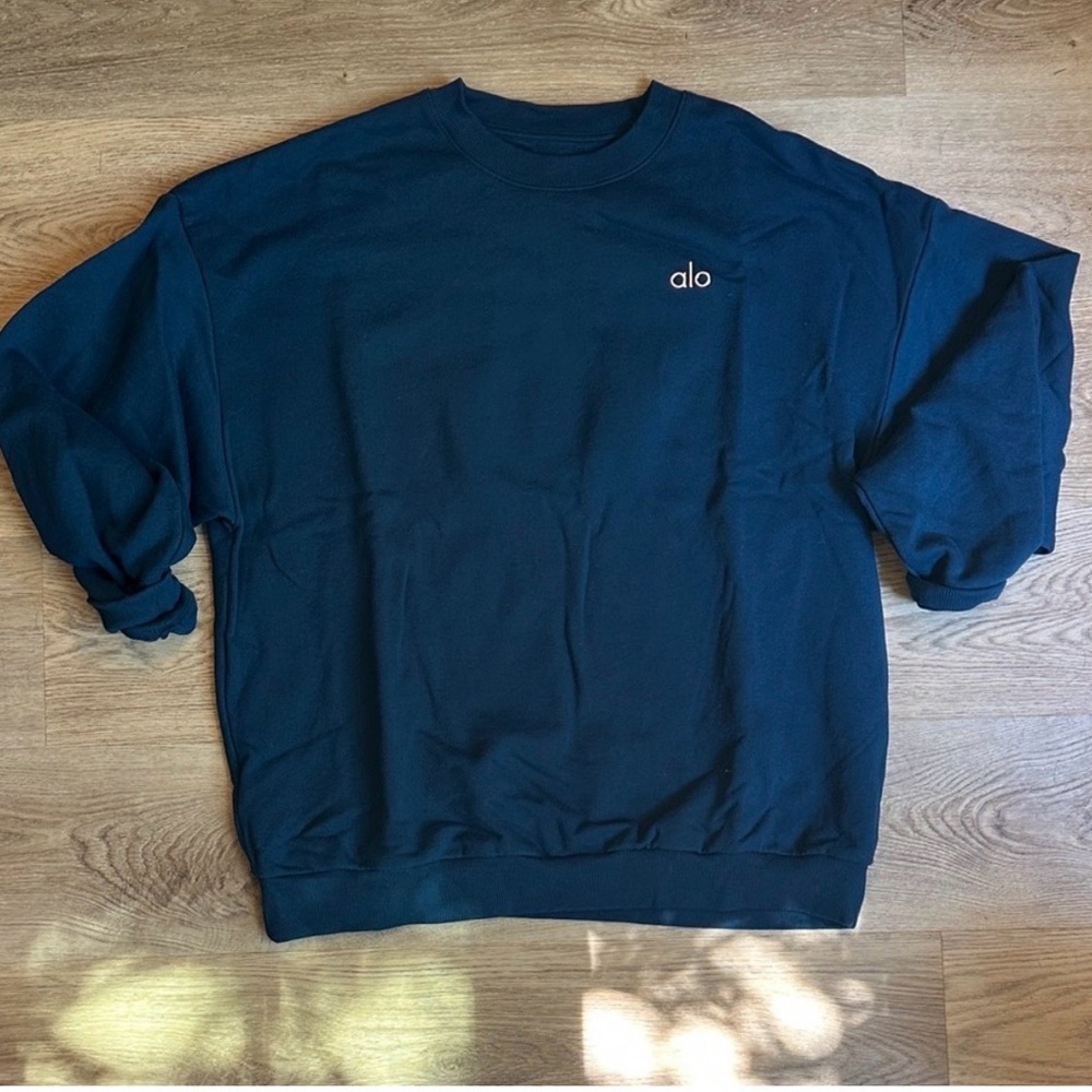 ALO Yoga Men's Teal Crewneck Sweater - Picture 2 of 3